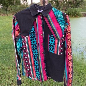 90’s Vintage Button Down Country Cowgirl Pattern Shirt S